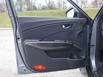 SsangYong Tivoli 1.5 T-GDI Sapphire FWD AT6 163 KM &ndash; Oryginał z Korei
